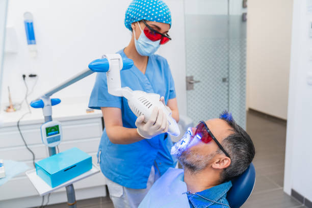  Ellinwood, KS Emergency Dentist Pros